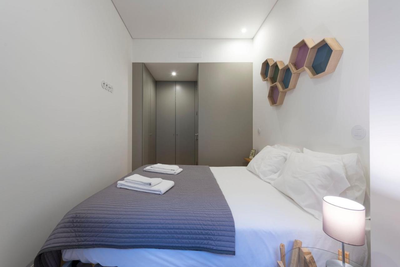 Lovelystay - Stylish Central Apartment By Bolhao Market Porto Bagian luar foto