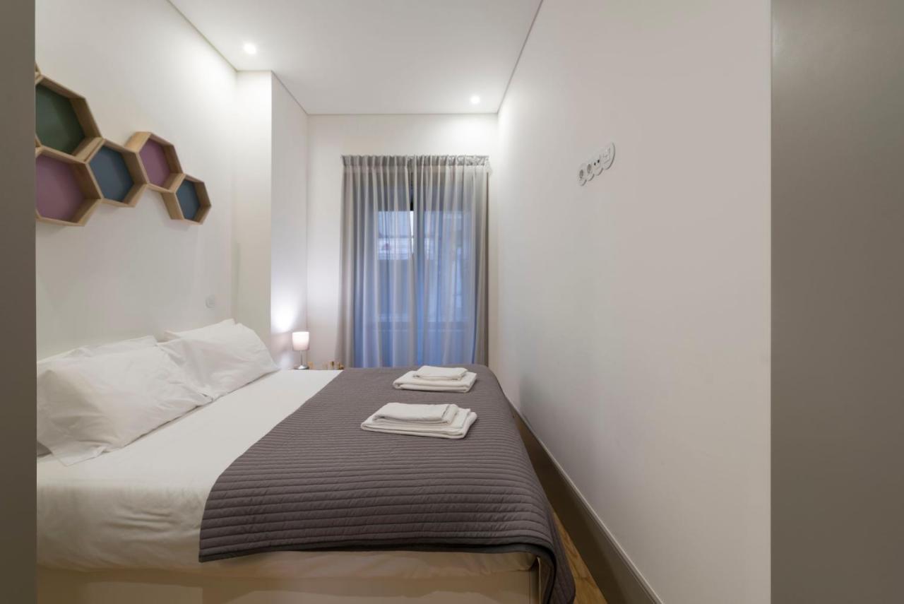 Lovelystay - Stylish Central Apartment By Bolhao Market Porto Bagian luar foto
