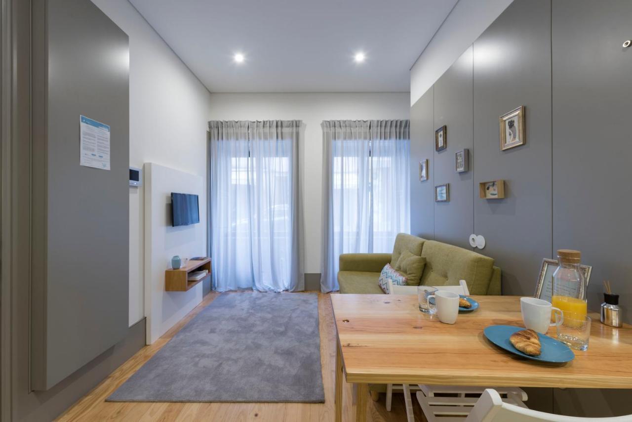 Lovelystay - Stylish Central Apartment By Bolhao Market Porto Bagian luar foto