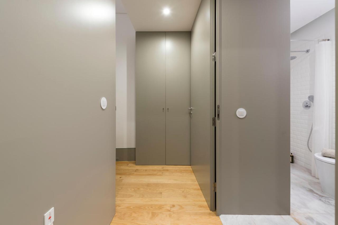 Lovelystay - Stylish Central Apartment By Bolhao Market Porto Bagian luar foto
