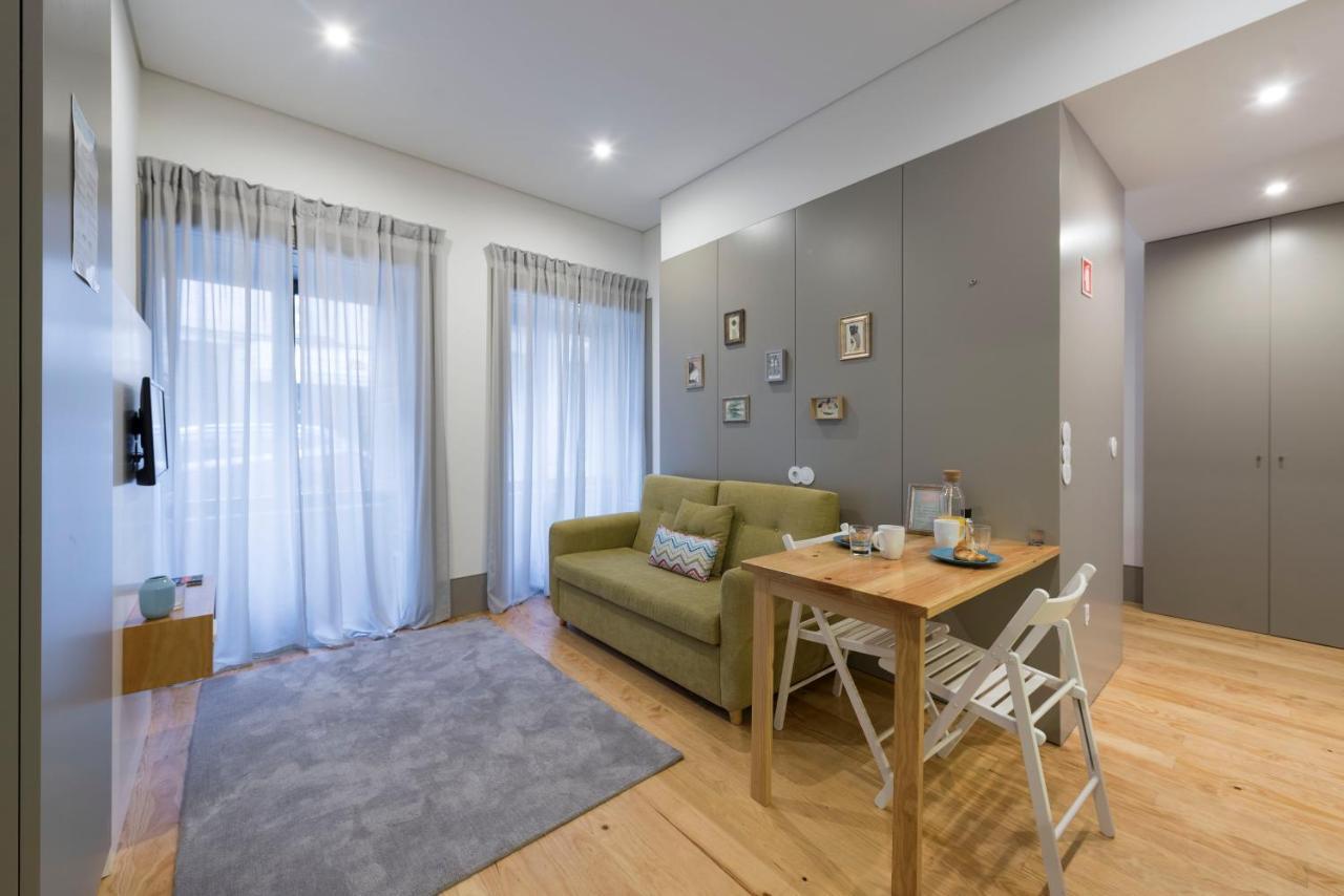 Lovelystay - Stylish Central Apartment By Bolhao Market Porto Bagian luar foto
